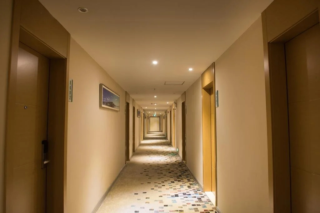Huayi Hotel