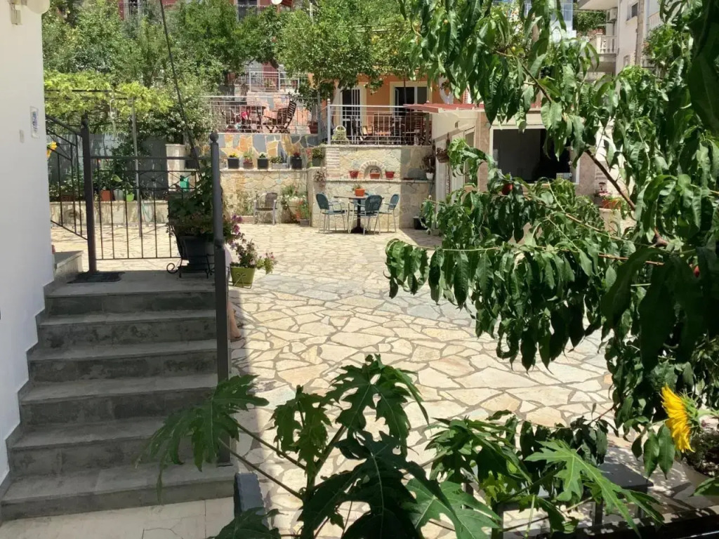Studios Ristas Kostas