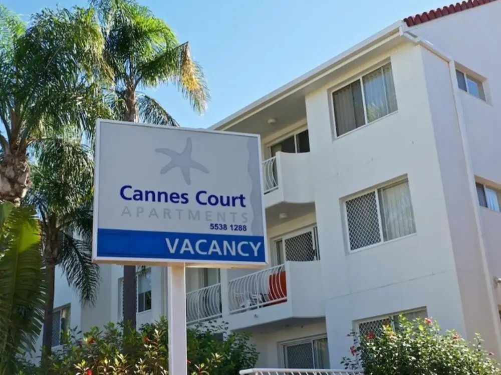 Cannes Court Holiday Apartments