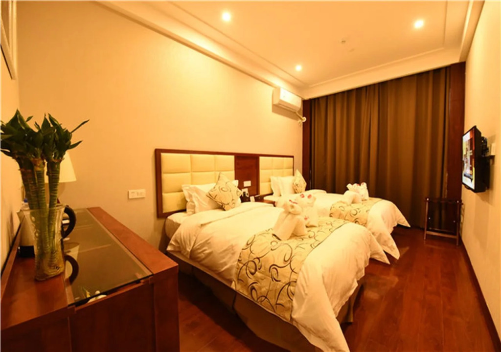 The Savile Residence Hotel