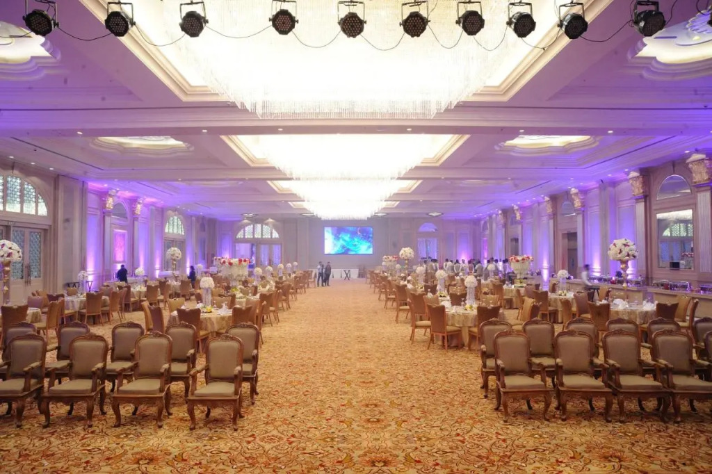 Seven Seas Hotel