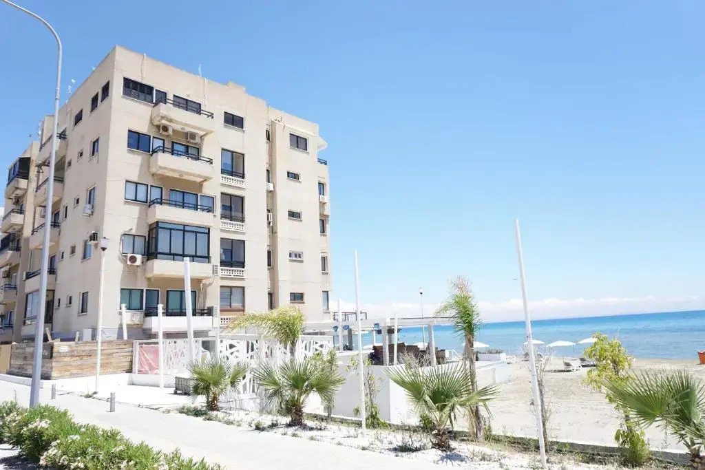 Lazuli Beach Apartment 209