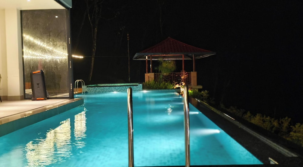 Yasa Retreat