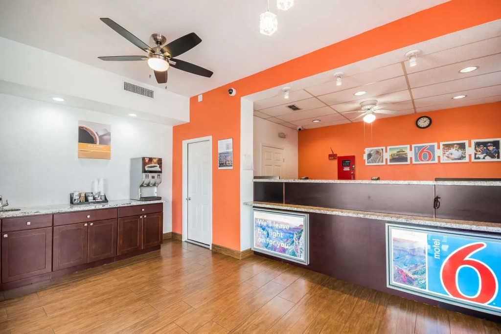 Motel 6-Houston, TX - Brookhollow