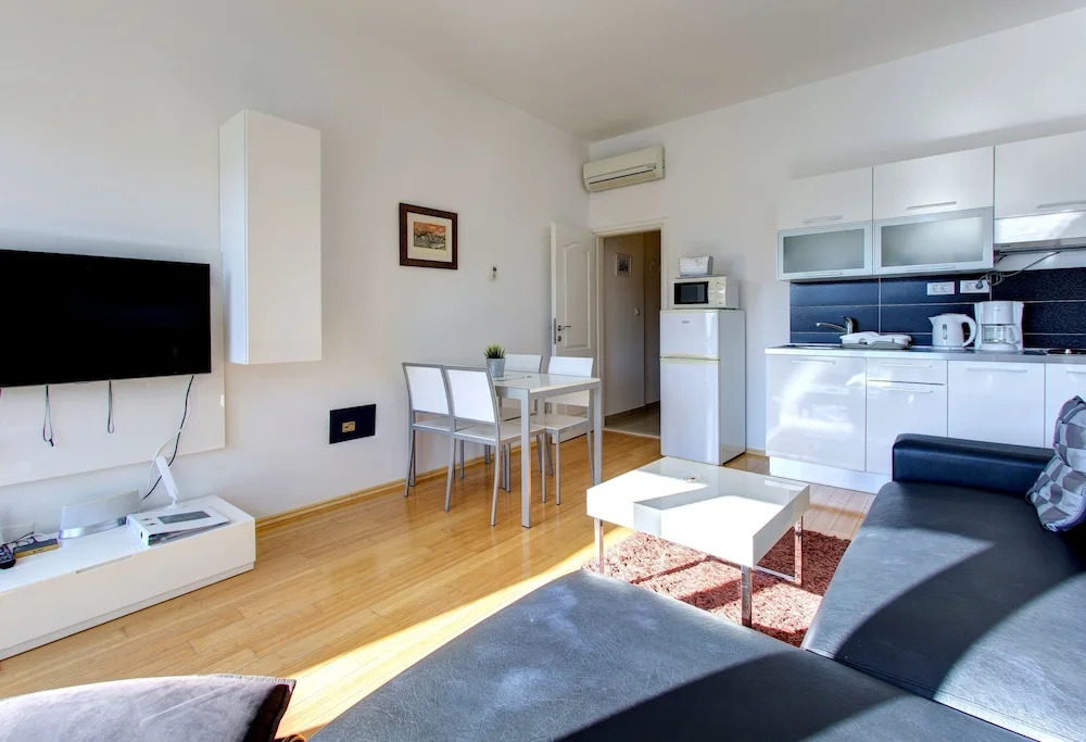 Villa Katarina 2nd Floor Apartments