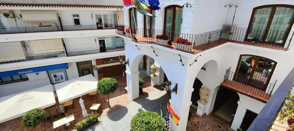 AP256 - Balcon Atico