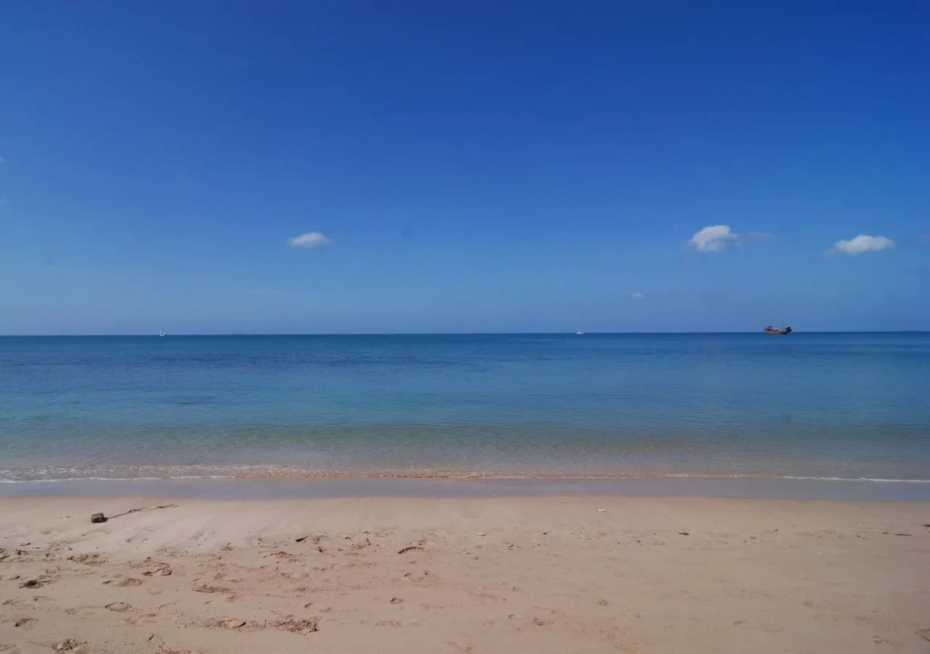Lanta IL Mare Beach Resort