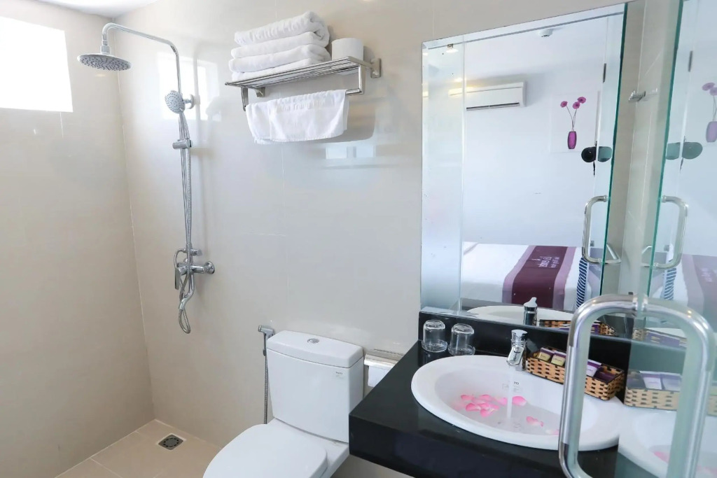 Lavender Nha Trang Hotel