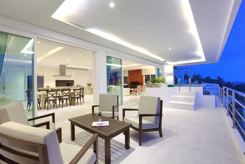 Serene Penthouse