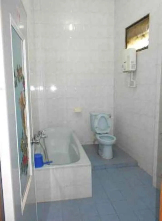 Palereman Hotel RedPartner near Jatim Park 1