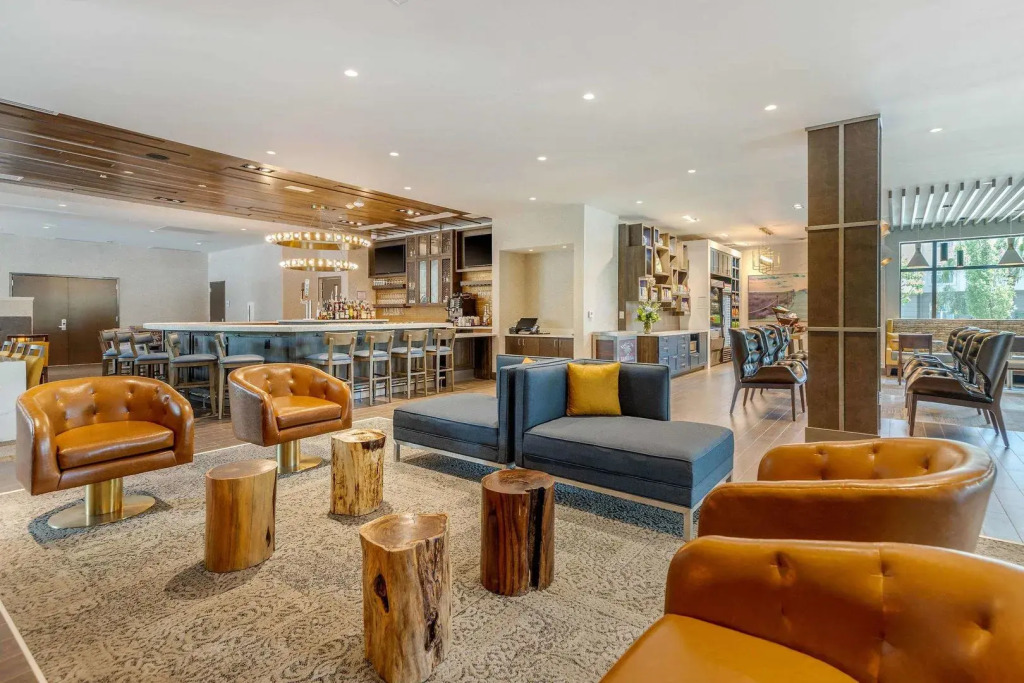 DoubleTree by Hilton Charleston Riverview