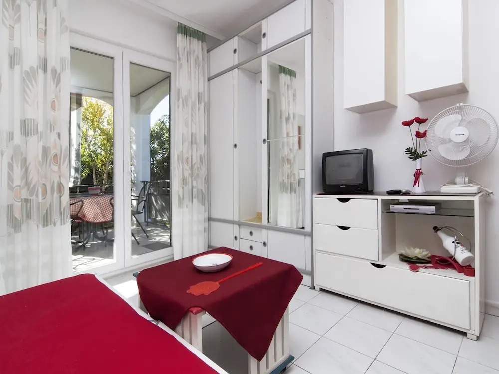 Apartments Amfora Valbandon