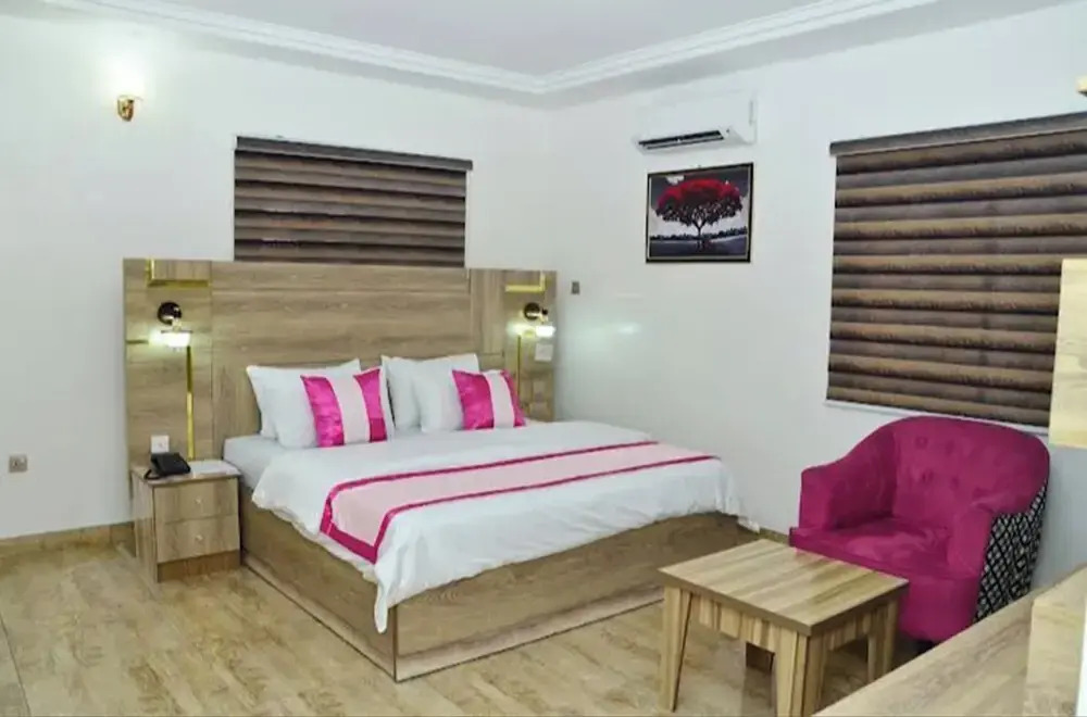Sterling lakeview Apartments Hotel and Suites