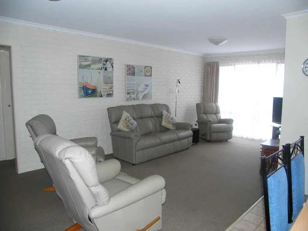 Capri Apartments