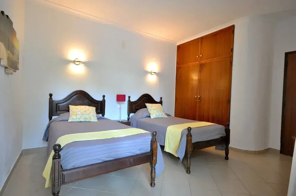 Delightful Single-storey Villa, Private Pool, Free air Conditioning and Wifi