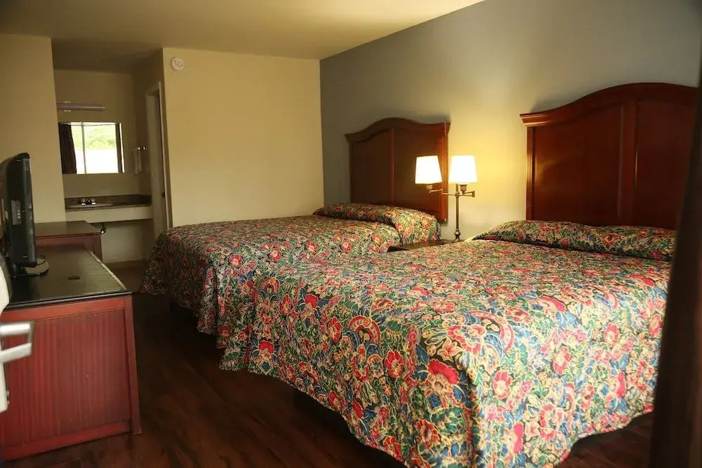 Economy Inn Hotel
