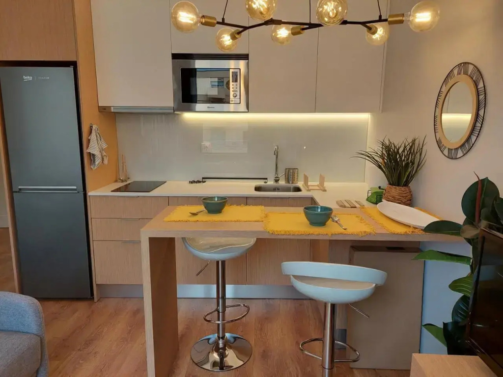 Charming Central Studio with AC