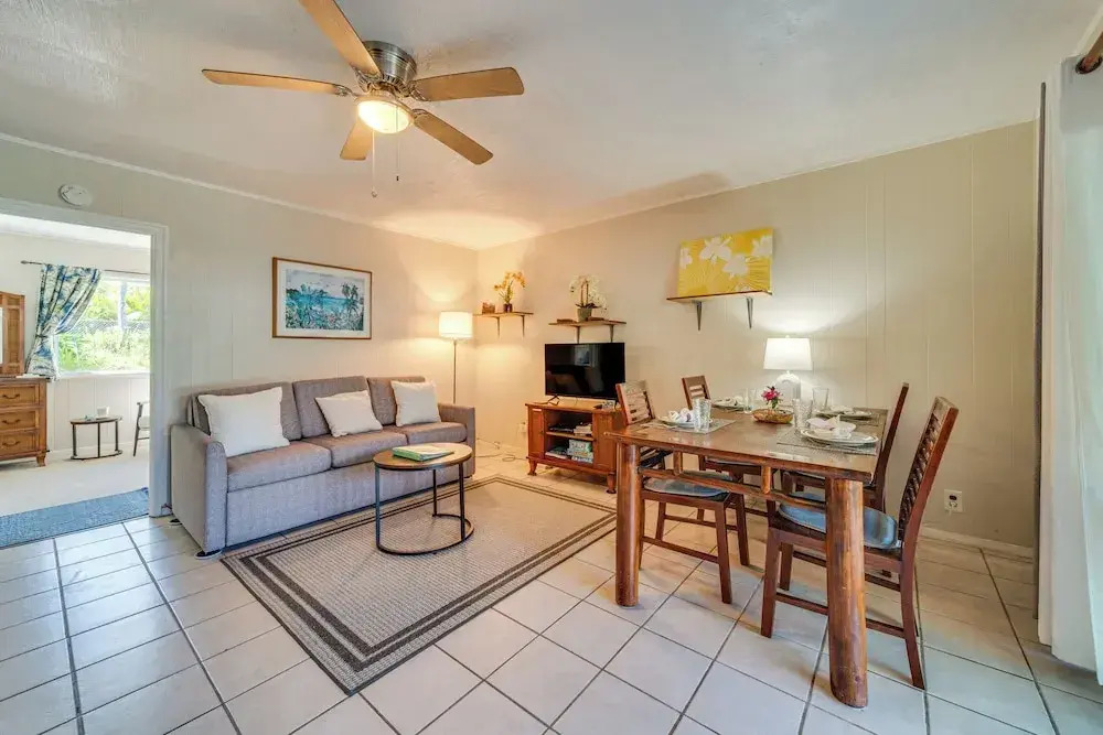 Keaau Apartment on Beautiful Acre w/ Pool & Deck!