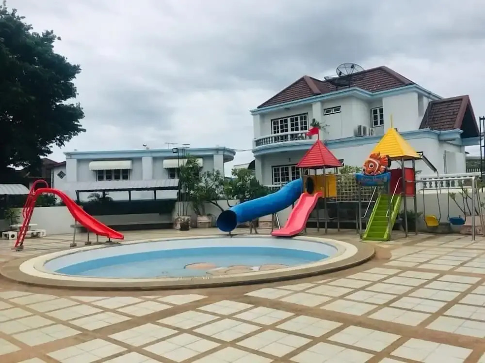 Buathong Pool Villa