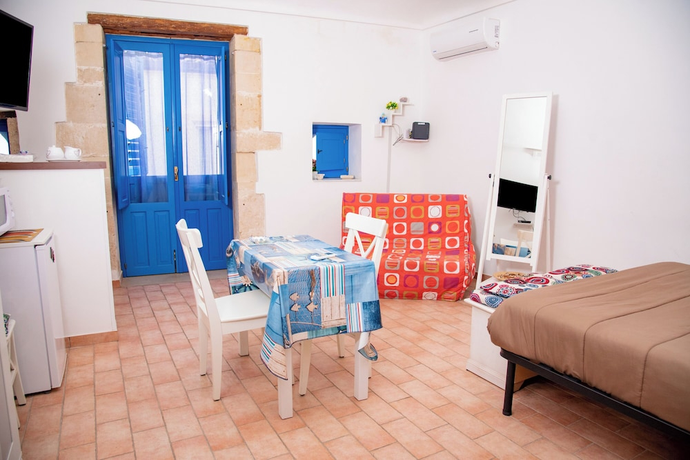 Xenia and Selene Apartments 200m From Sea
