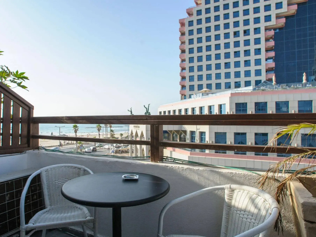 Shore Suites