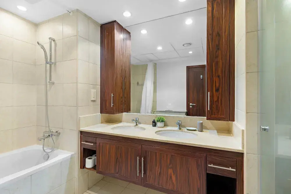 Single Bed In Twin Room With Balcony For Female Guests Only