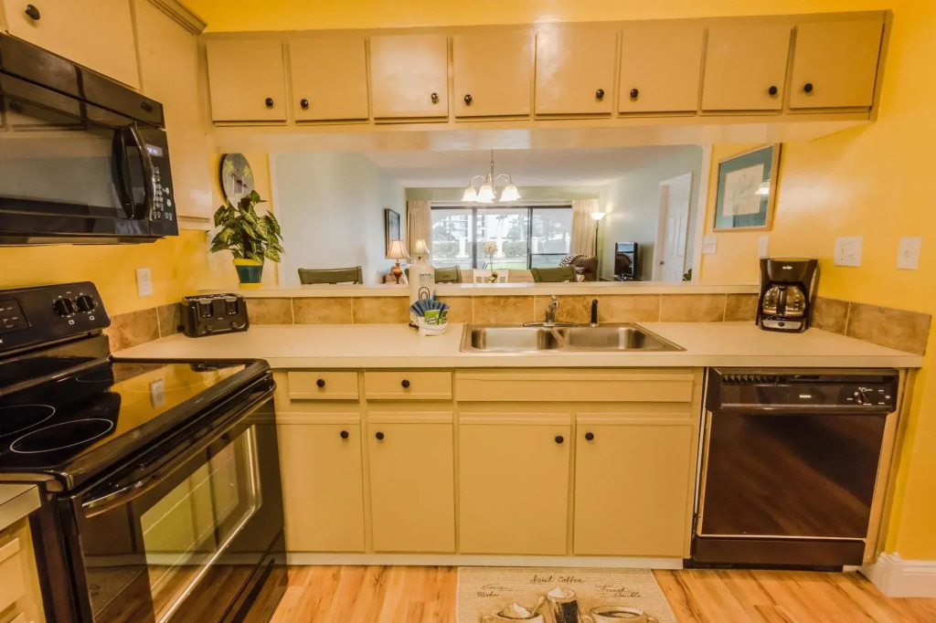 Edgewater Golf Villa 504