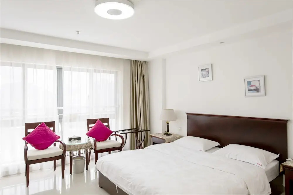 Sanya Huabaoshi Hotel