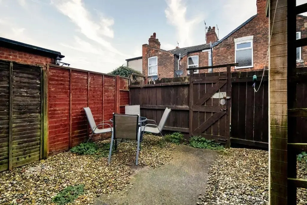Contractor and Family House & Free Parking & Garden
