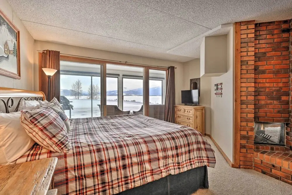 Mtn Views, Ground Floor: Rec Path and Lake Access