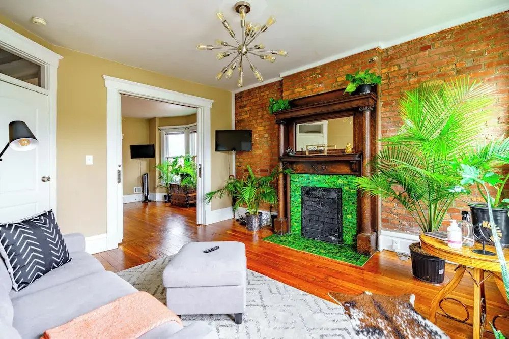 The Parkside by Jungle House – Short North Boutique Suites