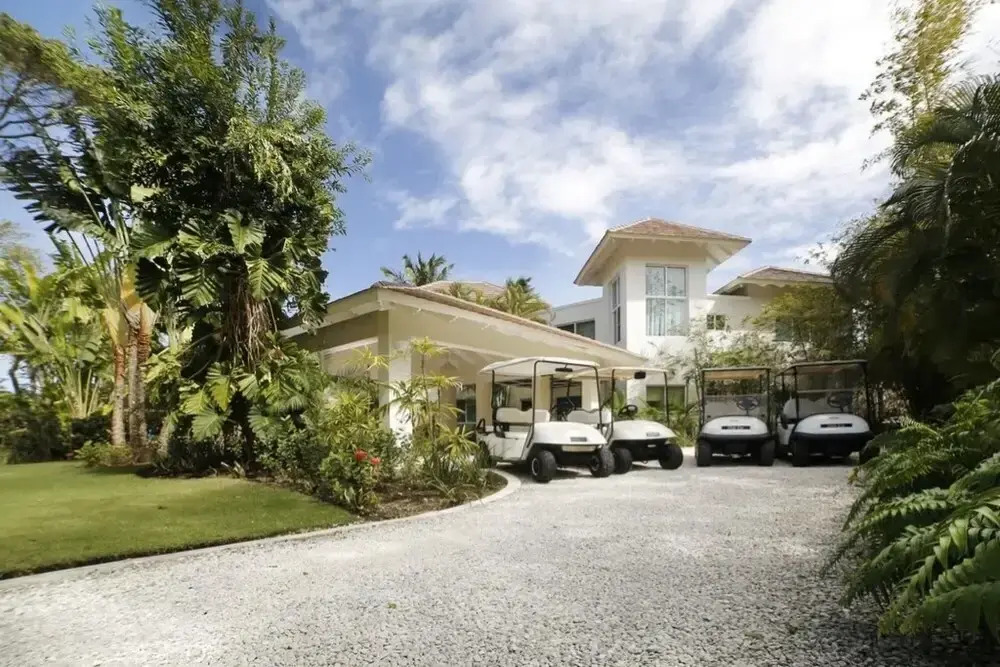 Golf Front Villa with Private Pool in Beach Resort