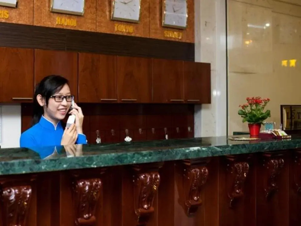 Quang Hoa Airport Hotel