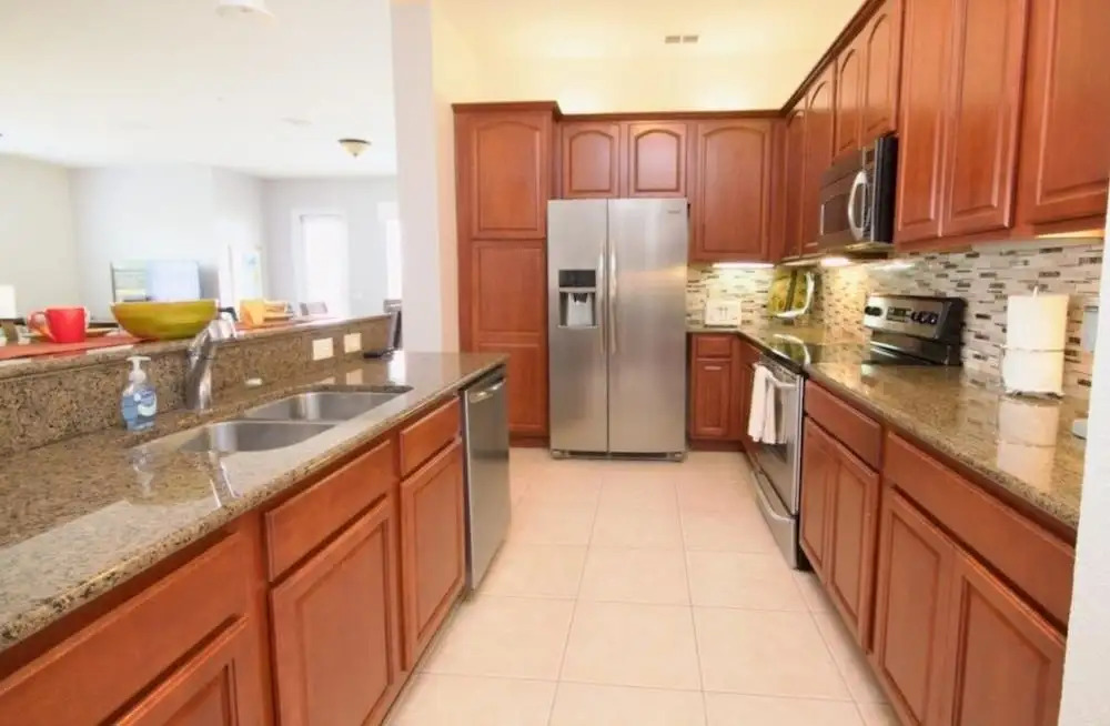 Penthouse Lake View 3 Bed Condo Convention Center 3 Bedroom Condo by RedAwning