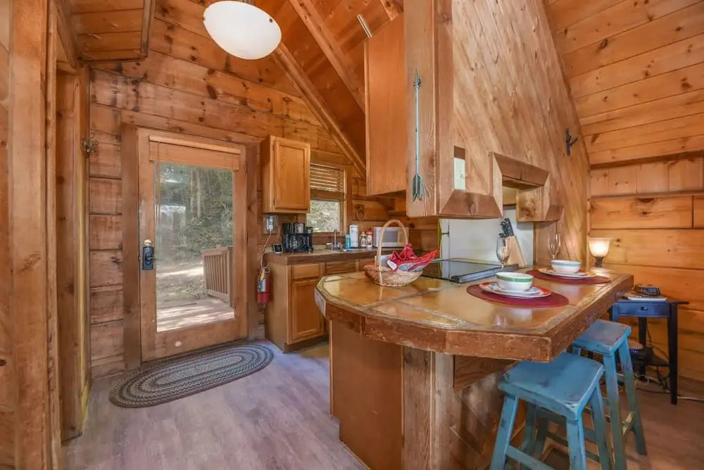 Cute Studio Cabin Views Private Hot Tub Relax