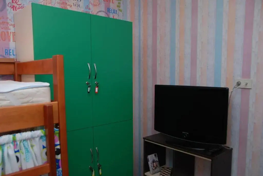Green Apple Hostel
