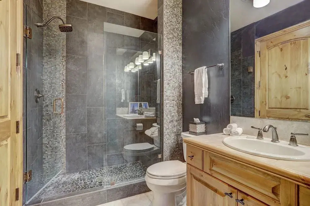 The Perfect Large Family 3 Bedroom Condo by RedAwning