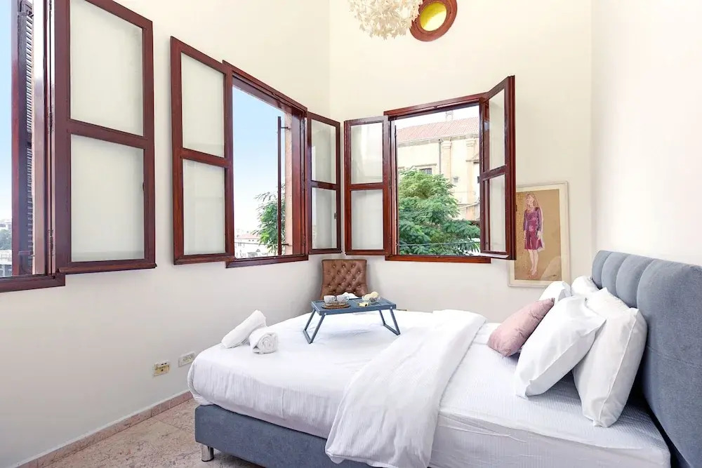 Luxury W2 Balconyparking Best Location