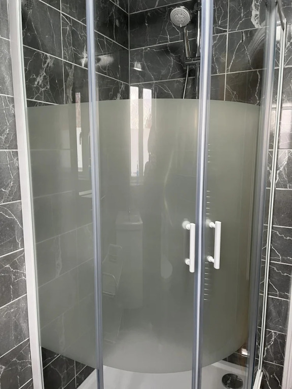 Entire Captivating 2-bed House in Manchester