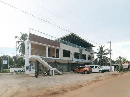 RedDoorz @ Happy Stay Apartelle