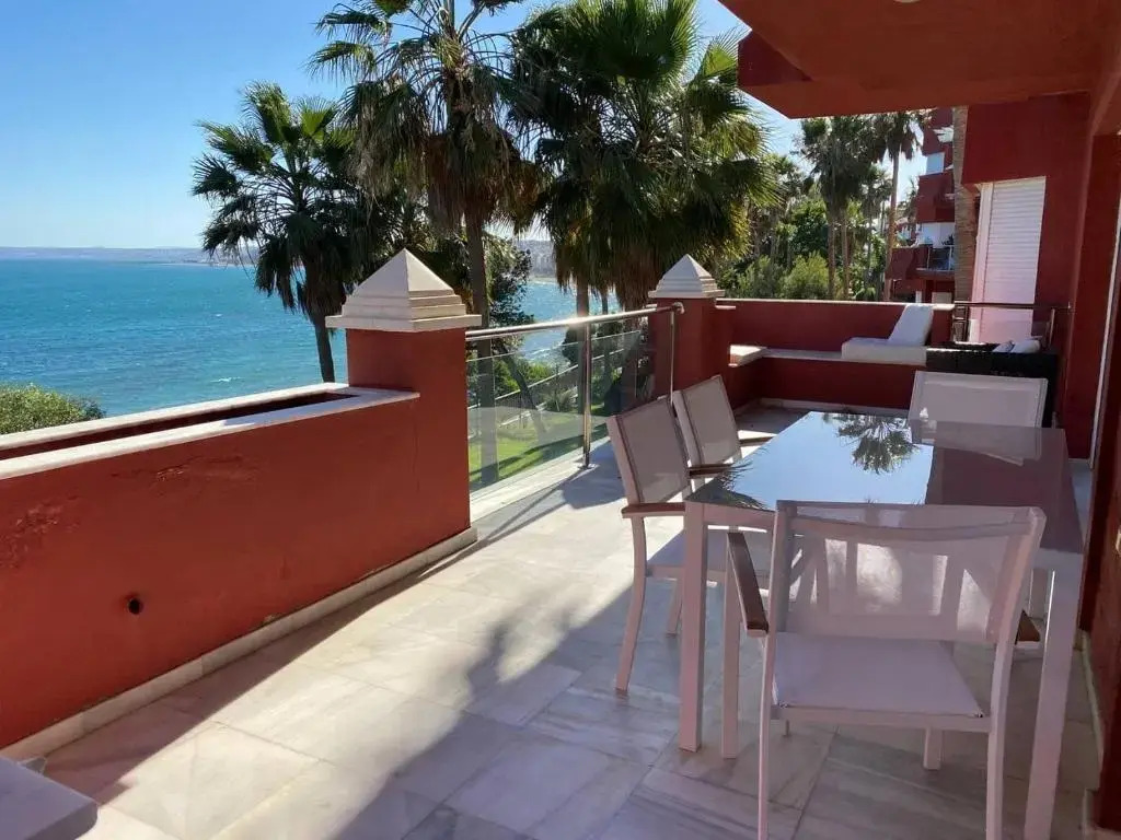 Estepona Seaview Apartment SELETUR
