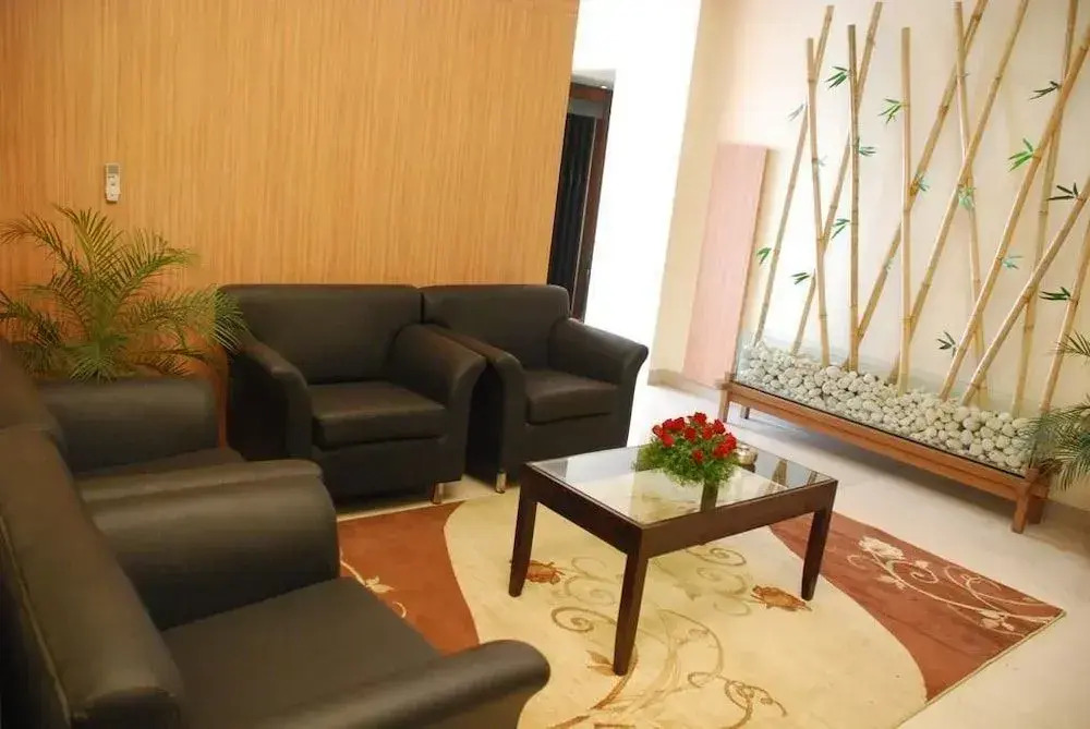 Hotel Madhav International Pune Railway Station