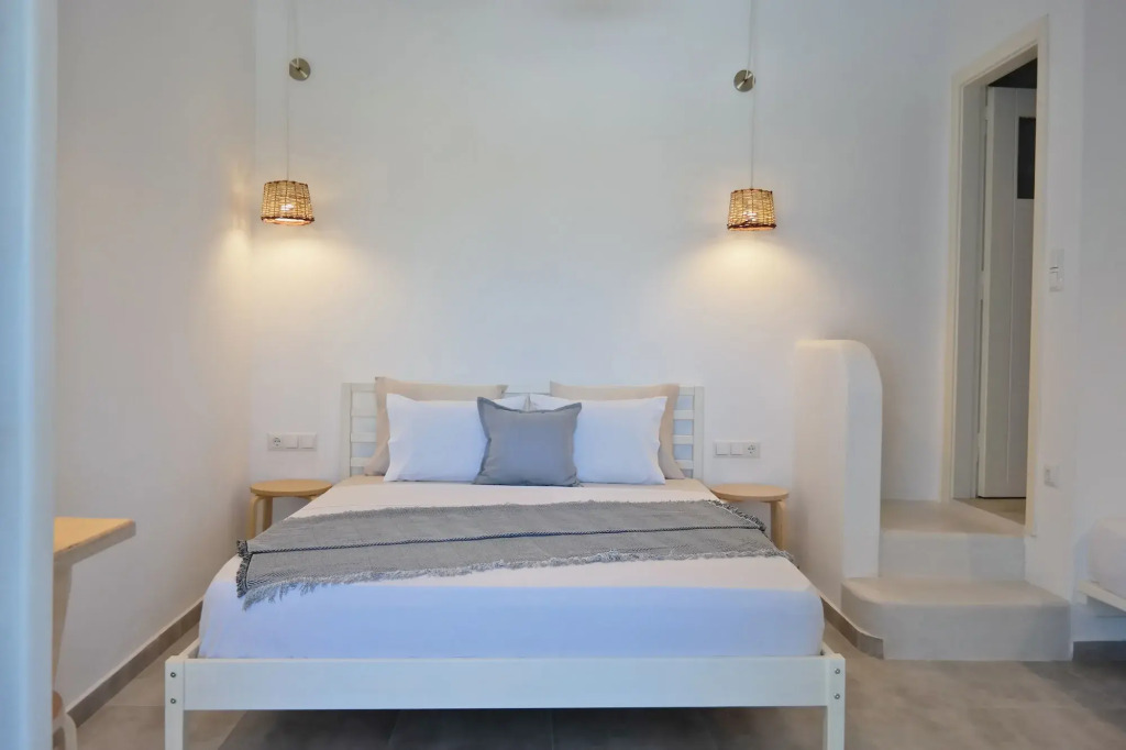 Thea Suites Naxos