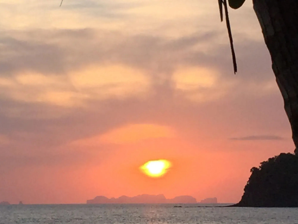 Noble House Beach Resort