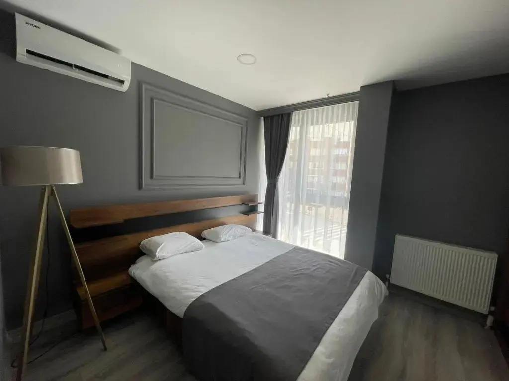 On4 Rooms & Suites