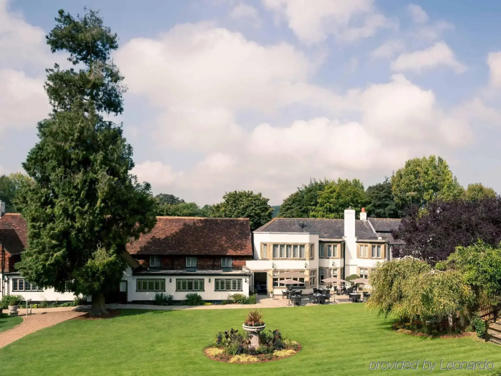 Sunday Box Hill Burford Bridge Hotel
