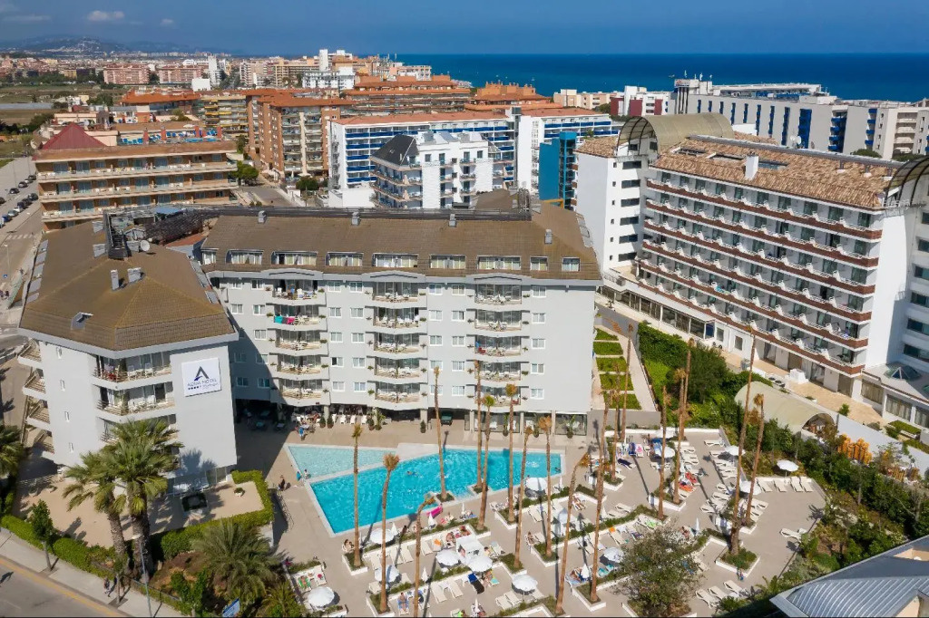 AQUA Hotel The Breeze & Spa