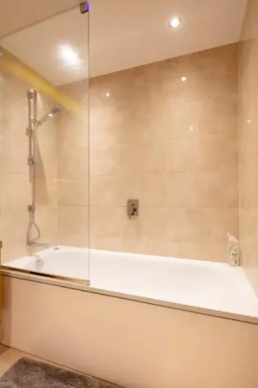 Remarkable 2-bed Apartment in London Amazing Views