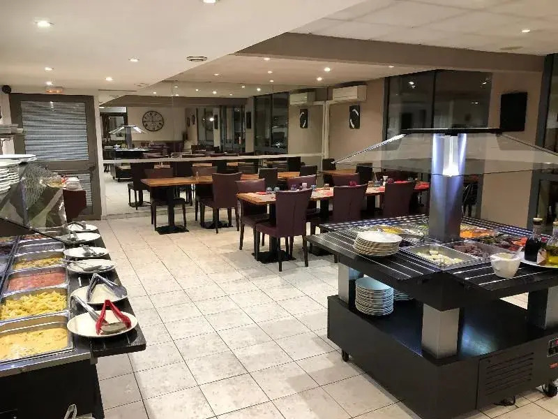 Noemys Toulon La Valette - Hotel restaurant avec piscine