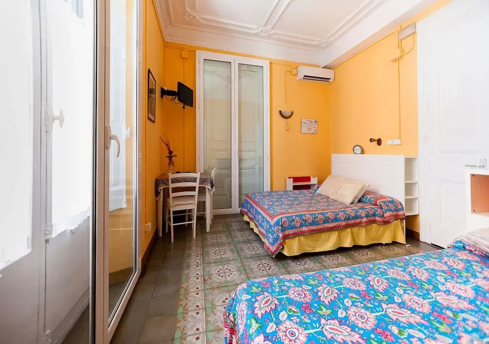 Hostal Pensio 2000